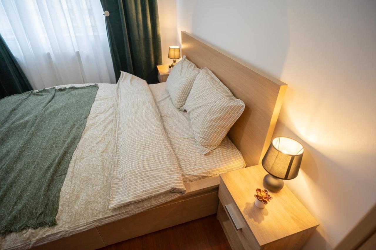 Spacious 2Br Dristor Apartment Bukurešť Exteriér fotografie