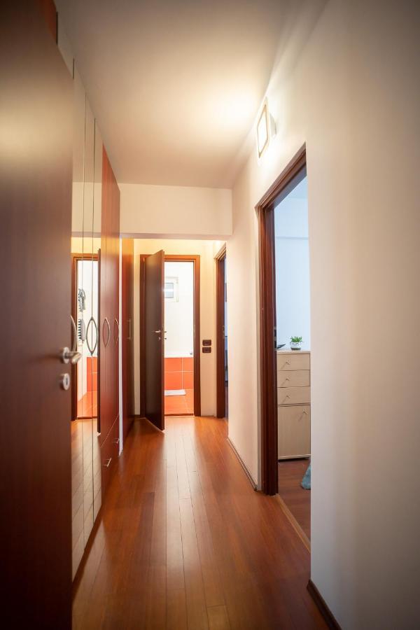 Spacious 2Br Dristor Apartment Bukurešť Exteriér fotografie